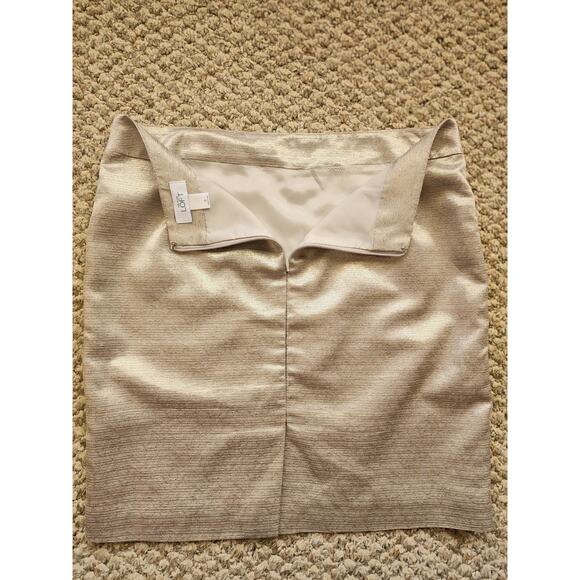 Ann Taylor LOFT Dazzling Gold Lined Skirt Size 8 - Picture 6 of 8